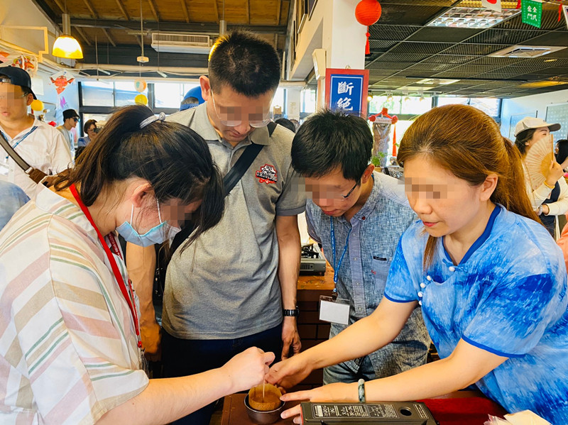 聯誼花絮 - 與「鹿」相遇‧「珍」情漫遊