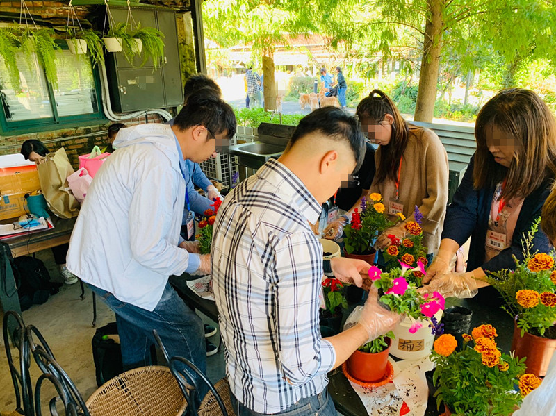 聯誼花絮 - 桃市府家教中心漫步森林一日遊