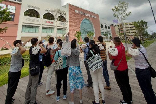 來去買韓式個性穿著與好好玩合辦