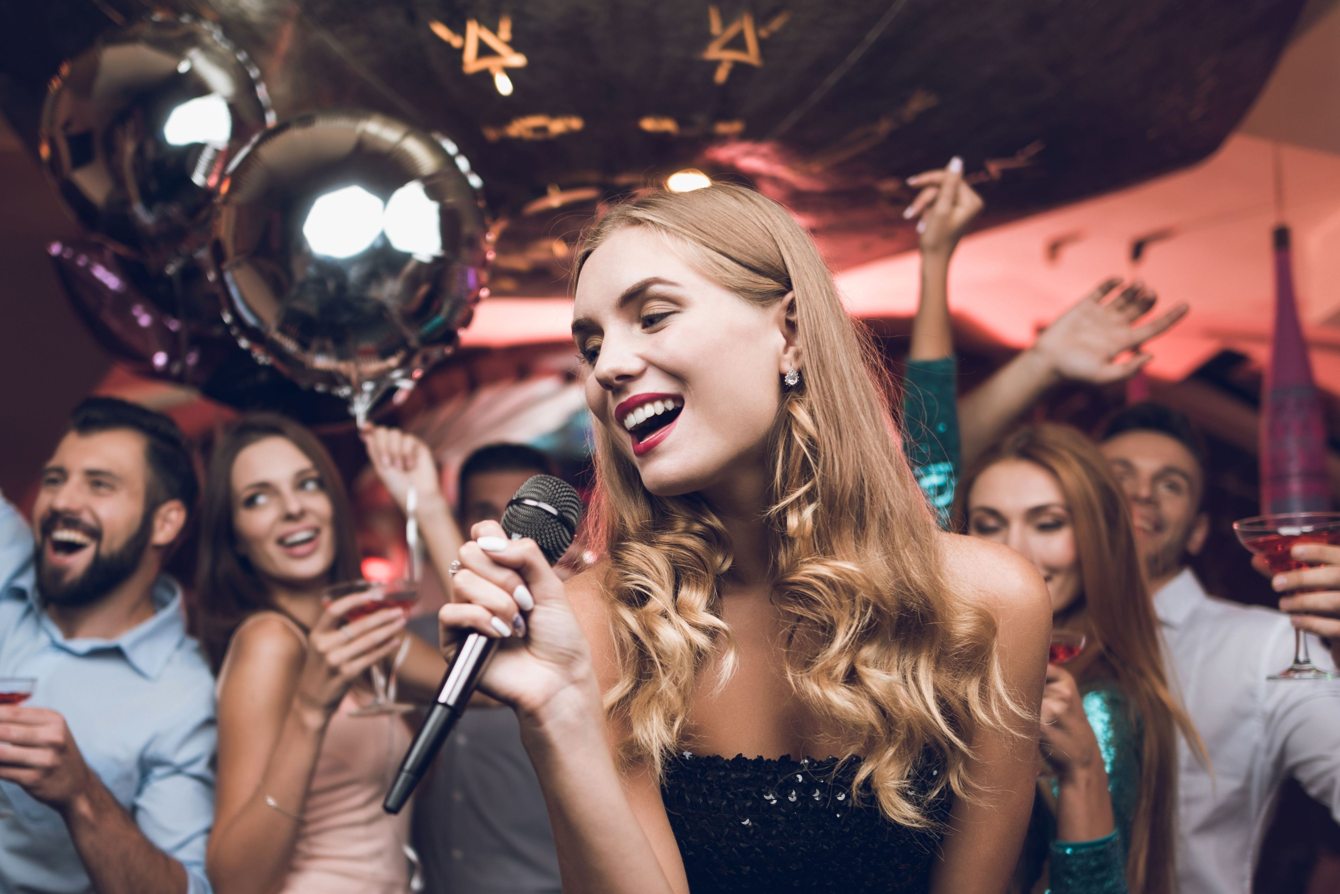 放聲高歌｜嗨唱KTV